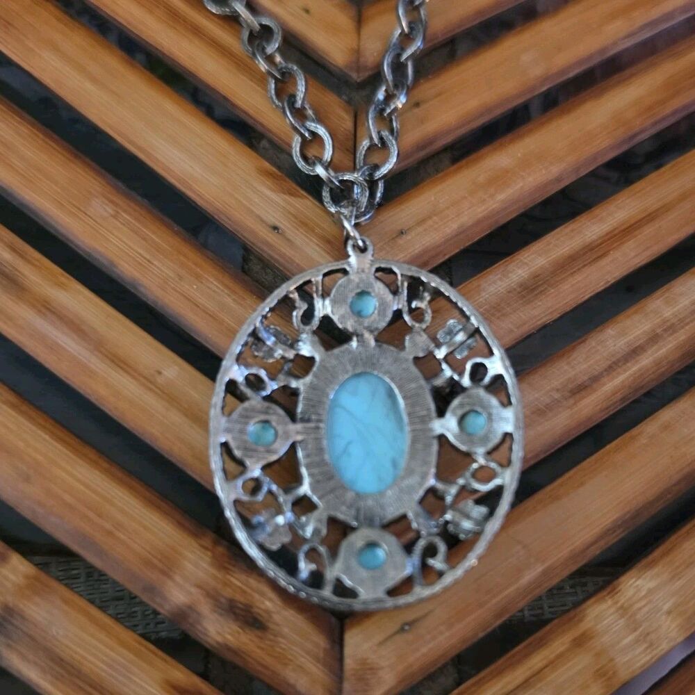 Vintage Silver Tone Faux Turquoise Filigree Oval Statement Pendant Necklace - Picture 6 of 9